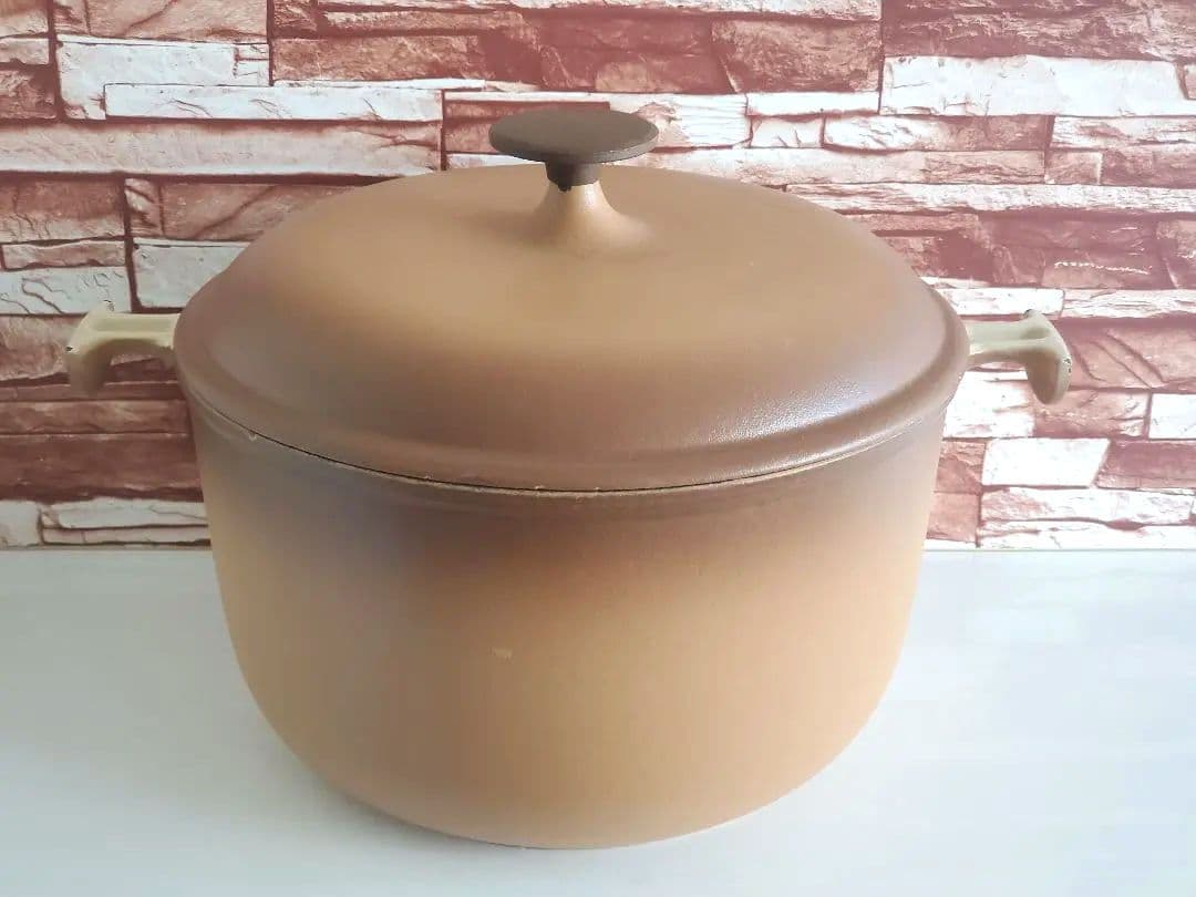 【希少品】ル・クルーゼ Enzo Mari エンツォ マリ　大型26㎝ 希少品】ル・クルーゼ Enzo Mari エンツォ マリ 大型26㎝ 幻の鍋】ル