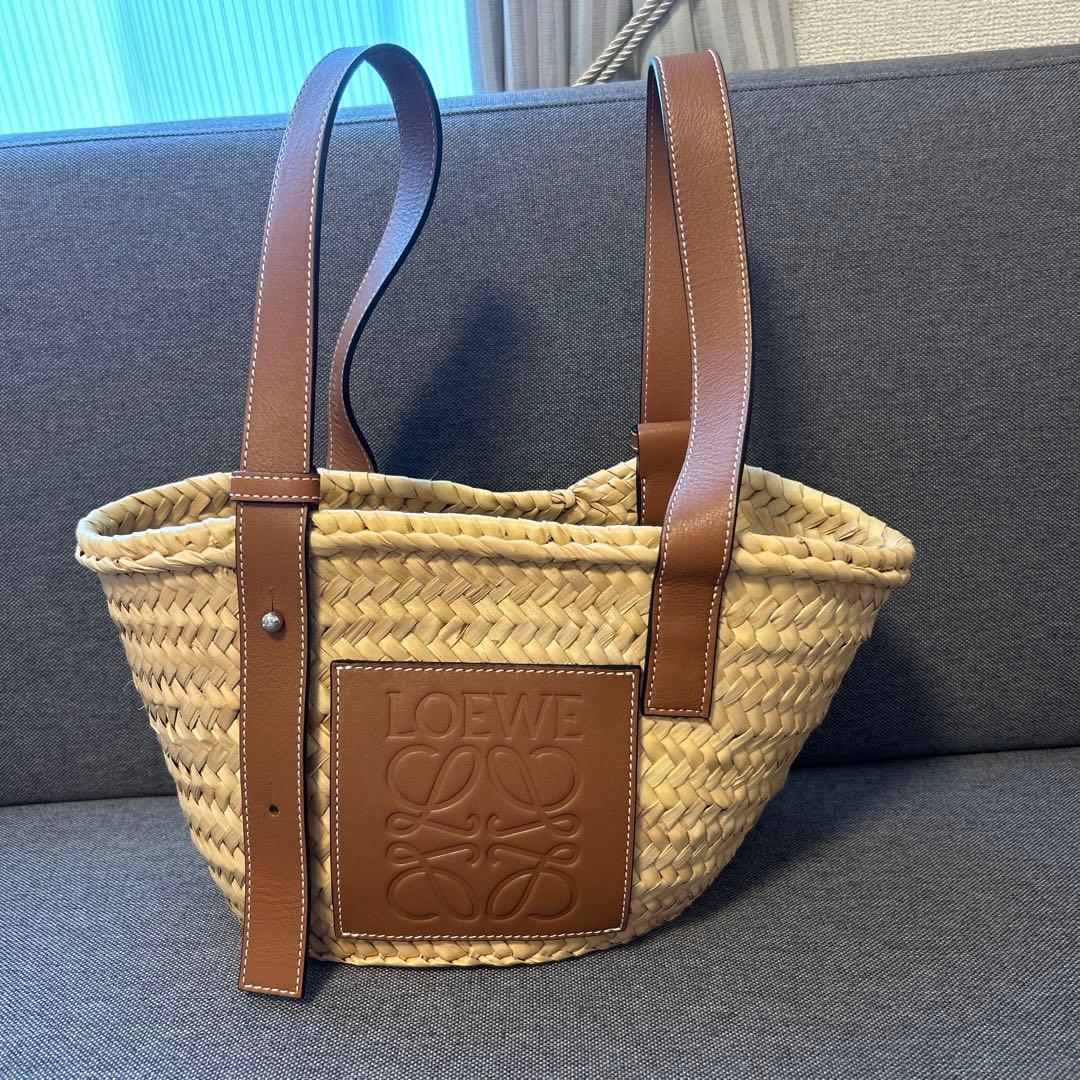 LOEWE ロエベ バスケットバッグ かごバッグ スモール　アナグラム LOEWE】ロエベ バスケットバッグ スモールサイズ かごバッグ (LOEWE